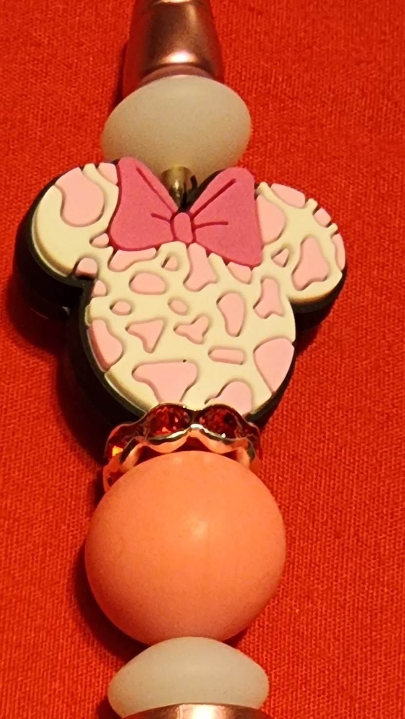 Pink MM head with bow