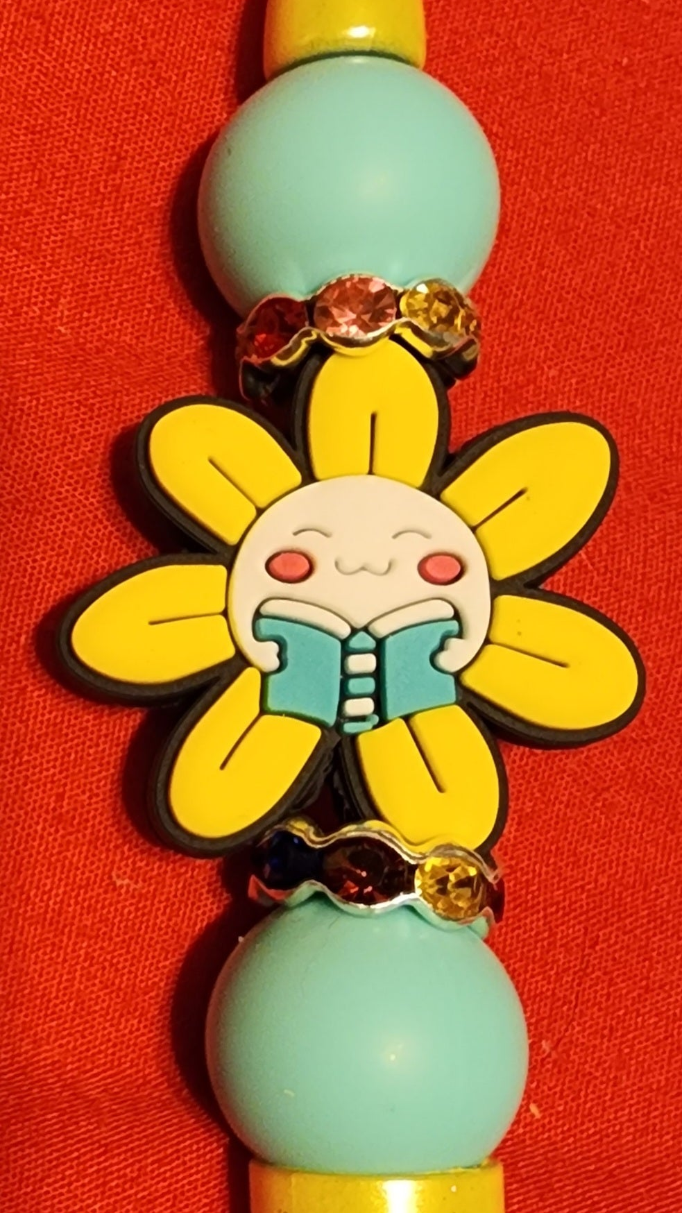 Yellow daisy reading