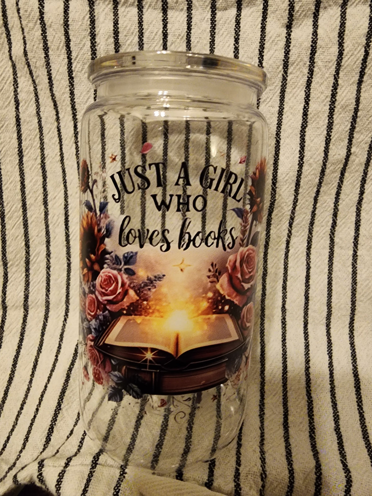 Glittery open book 16 ounce cup