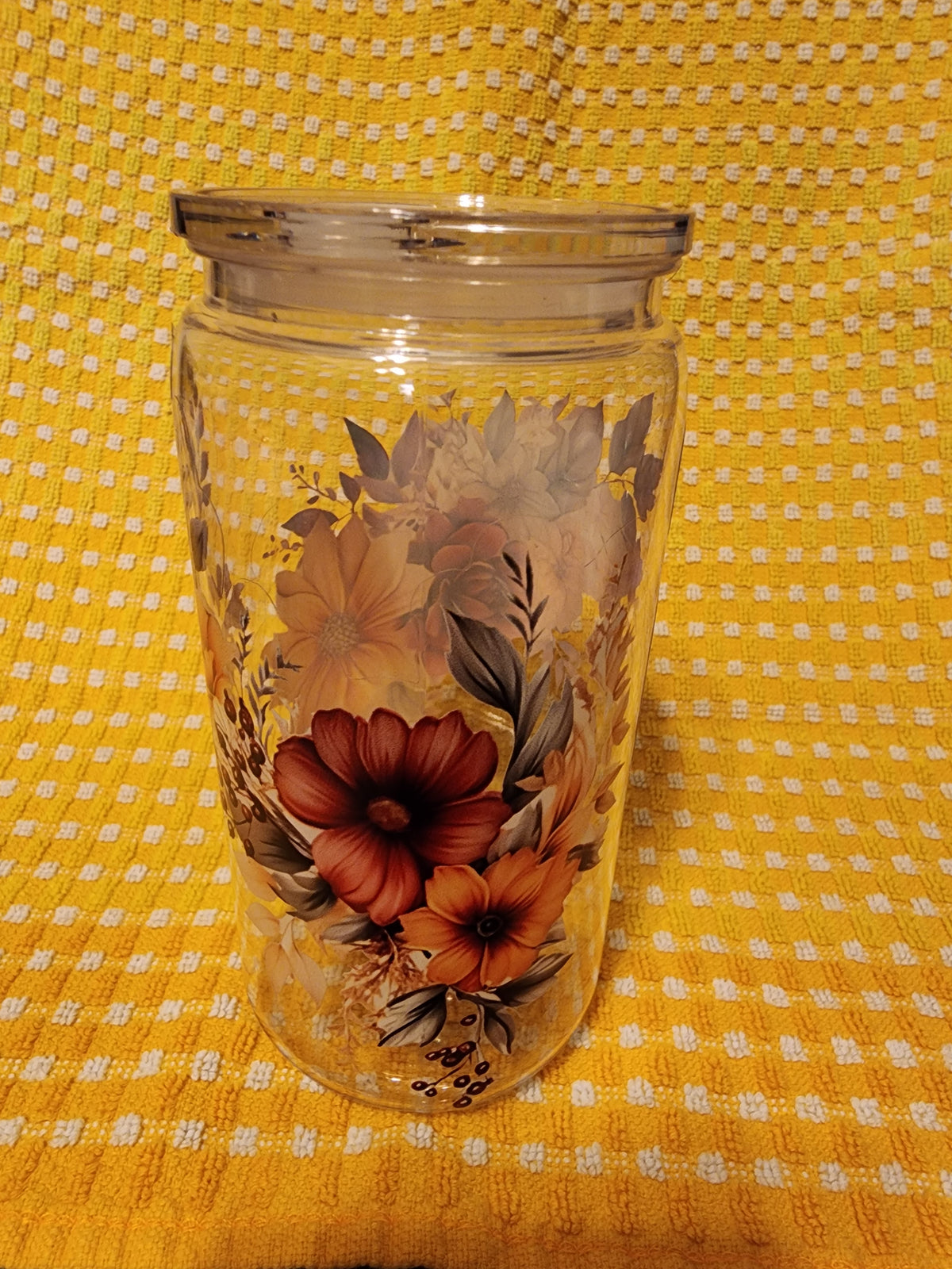 Orange and red fall flowers 16 ounce tumbler