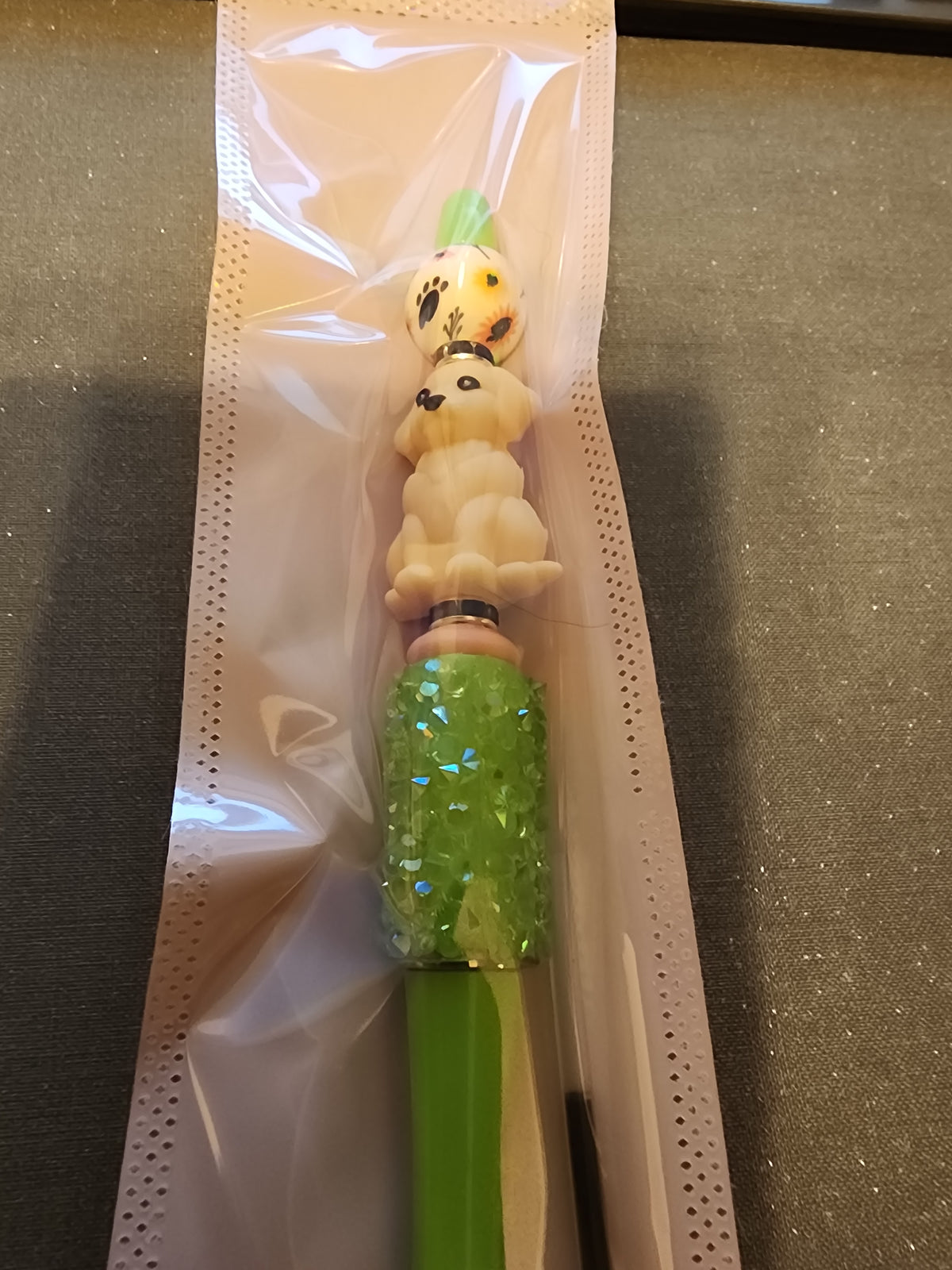 Golden retriever dog sparkly green pen