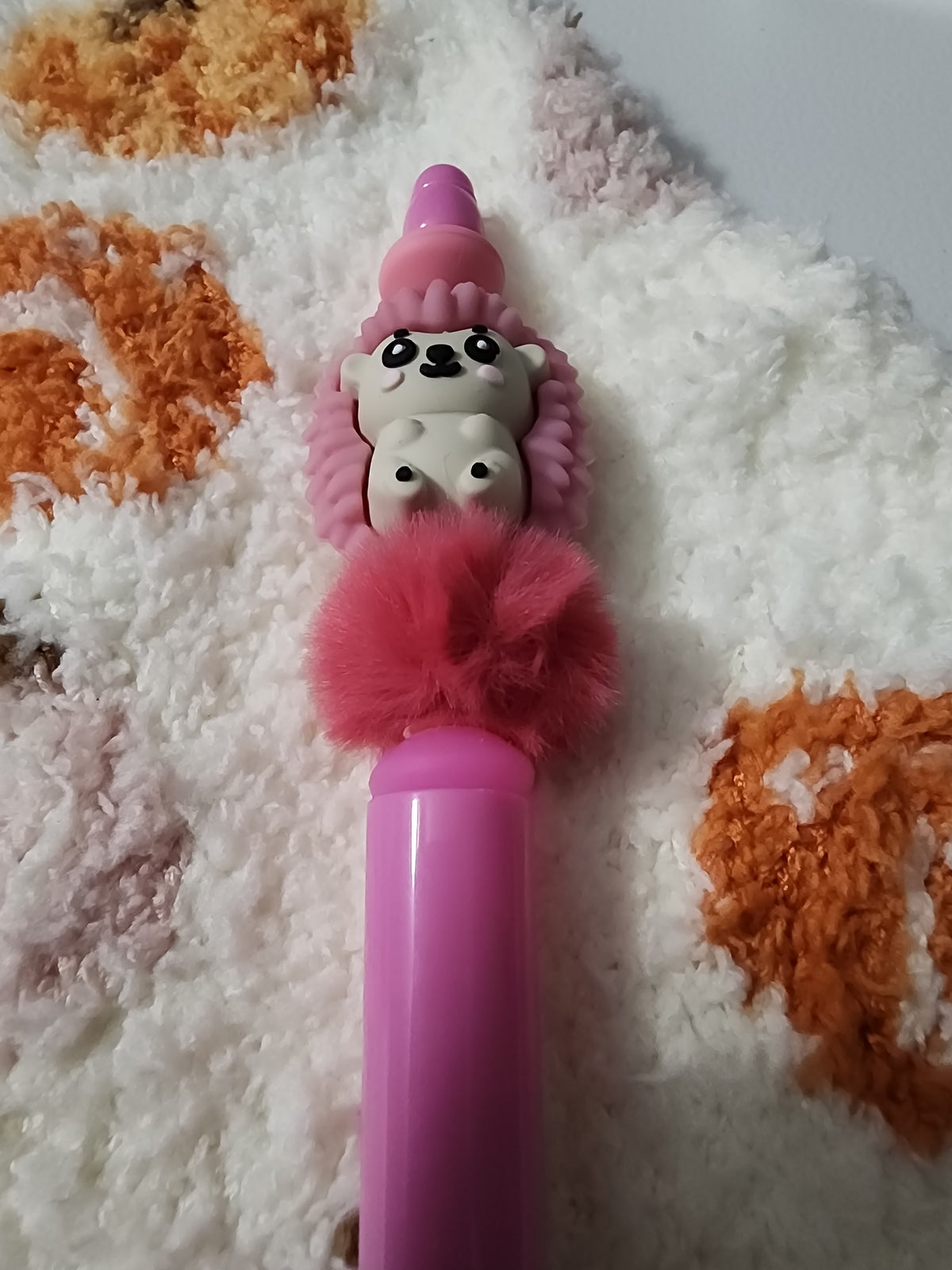 Shades of pink hedgehog pen