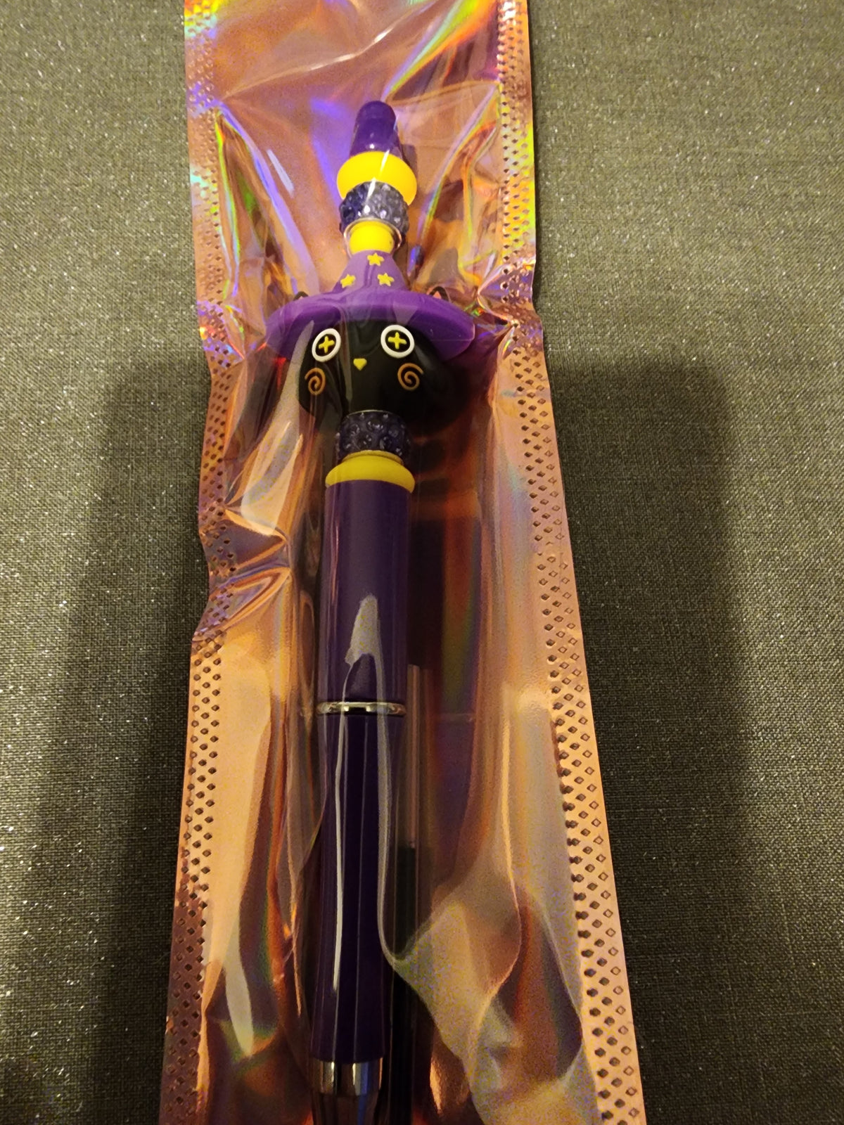 Witch cat pen
