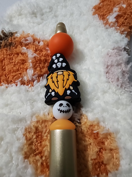 Skull gnome pen