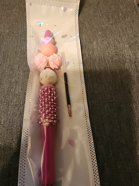 Pink bow 🎀 pen