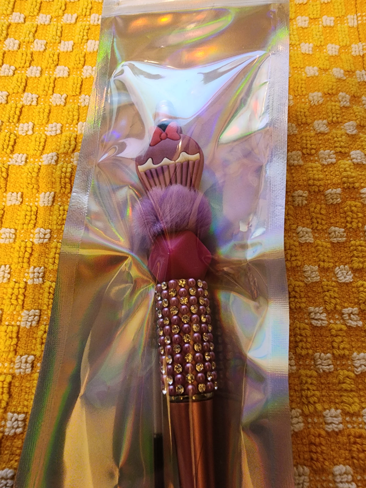 Purple and white bow cupcake sparkly pen