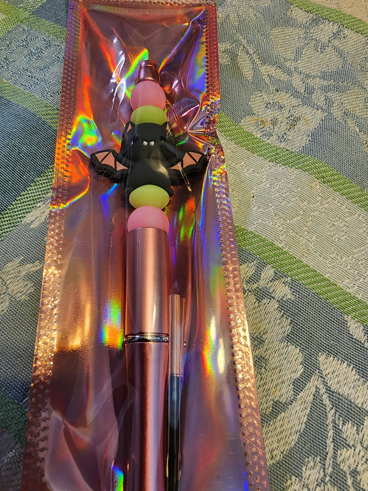 Black bat pen