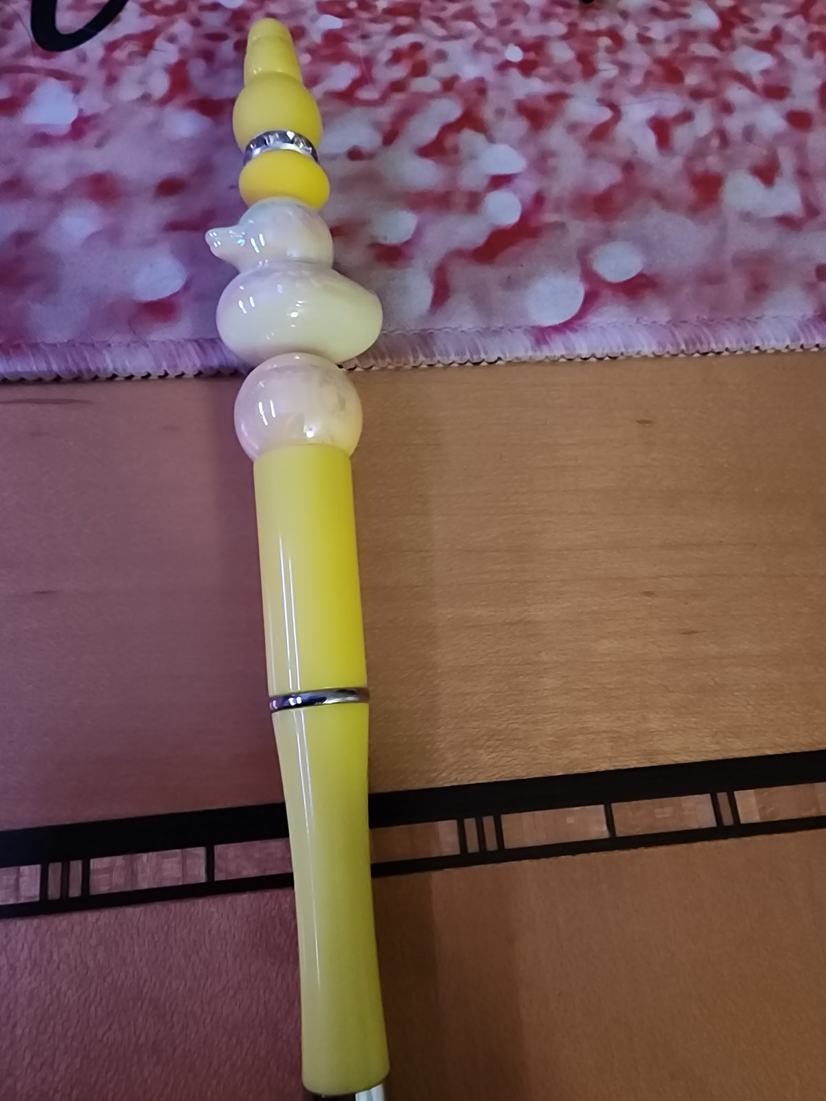 Pale yellow rubber ducky 🦆 pen