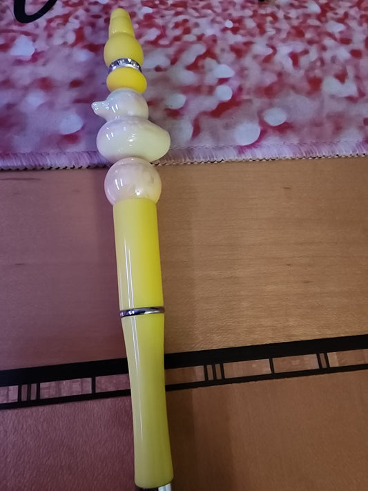 Pale yellow rubber ducky 🦆 pen