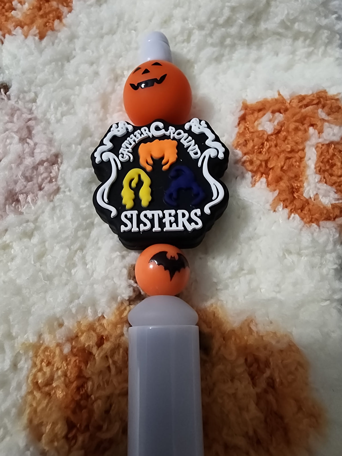 Sisters pen