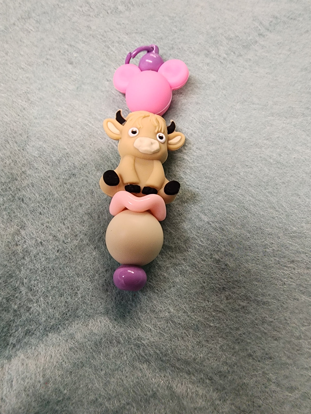 Ears highland cow keychain