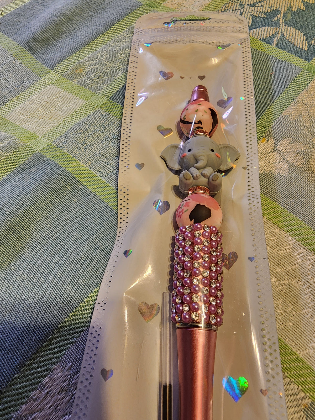 Shiny pink elephant 🐘 pen
