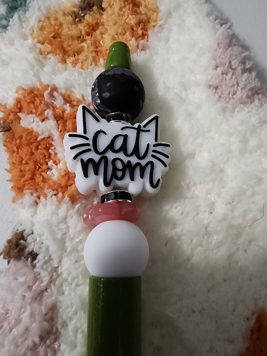 Cat 🐈 mom pen