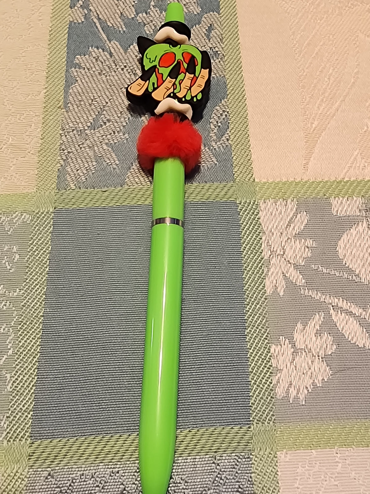 Poison apple 🍎 pen