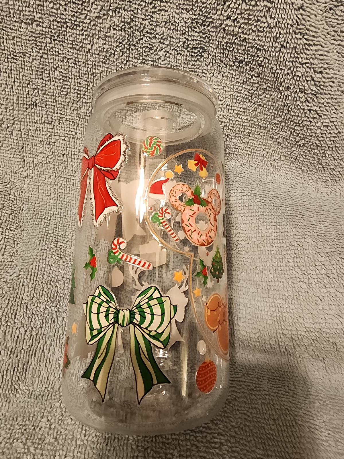 Holiday bows tumbler