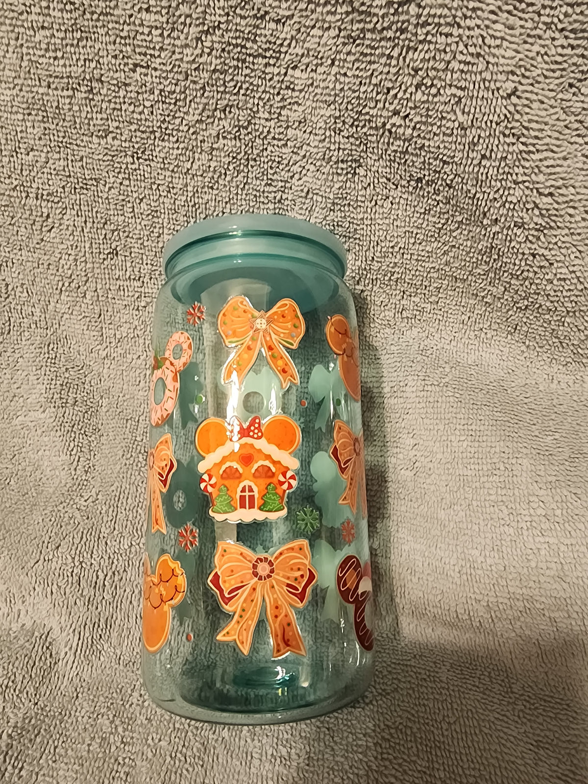 Light blue gingerbread bows and cookies 🍪  tumbler