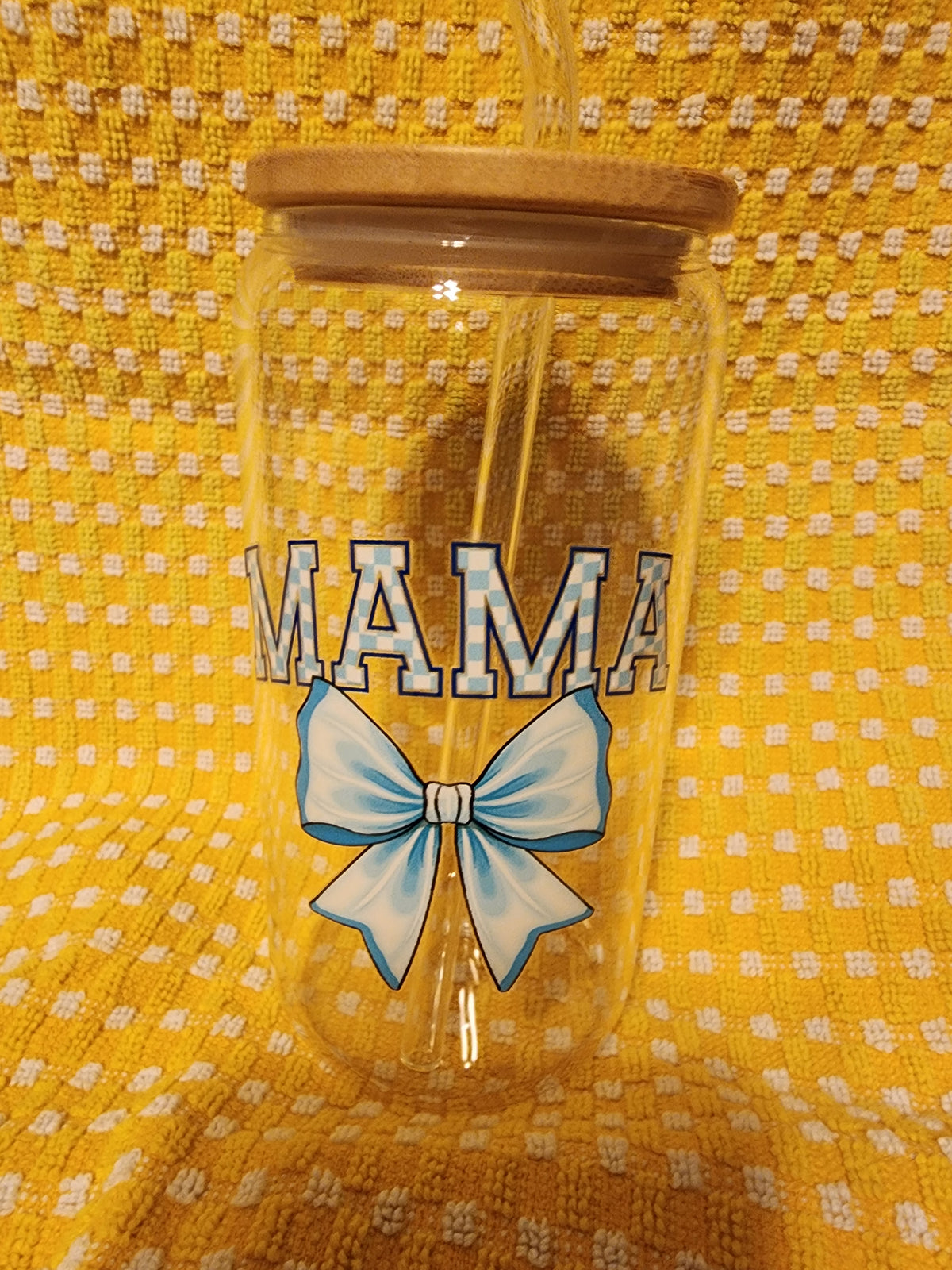 Blue and white checkered Mama 16 ounce glass tumbler
