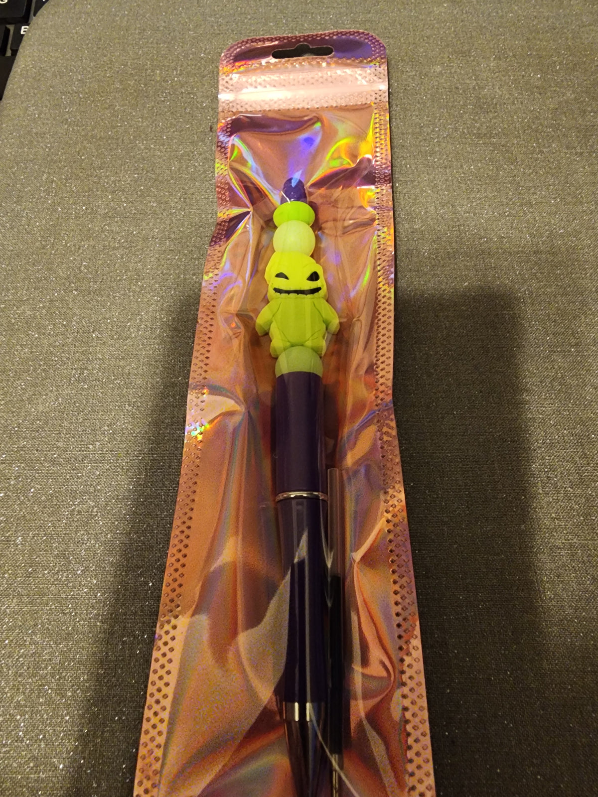 Halloween pen green