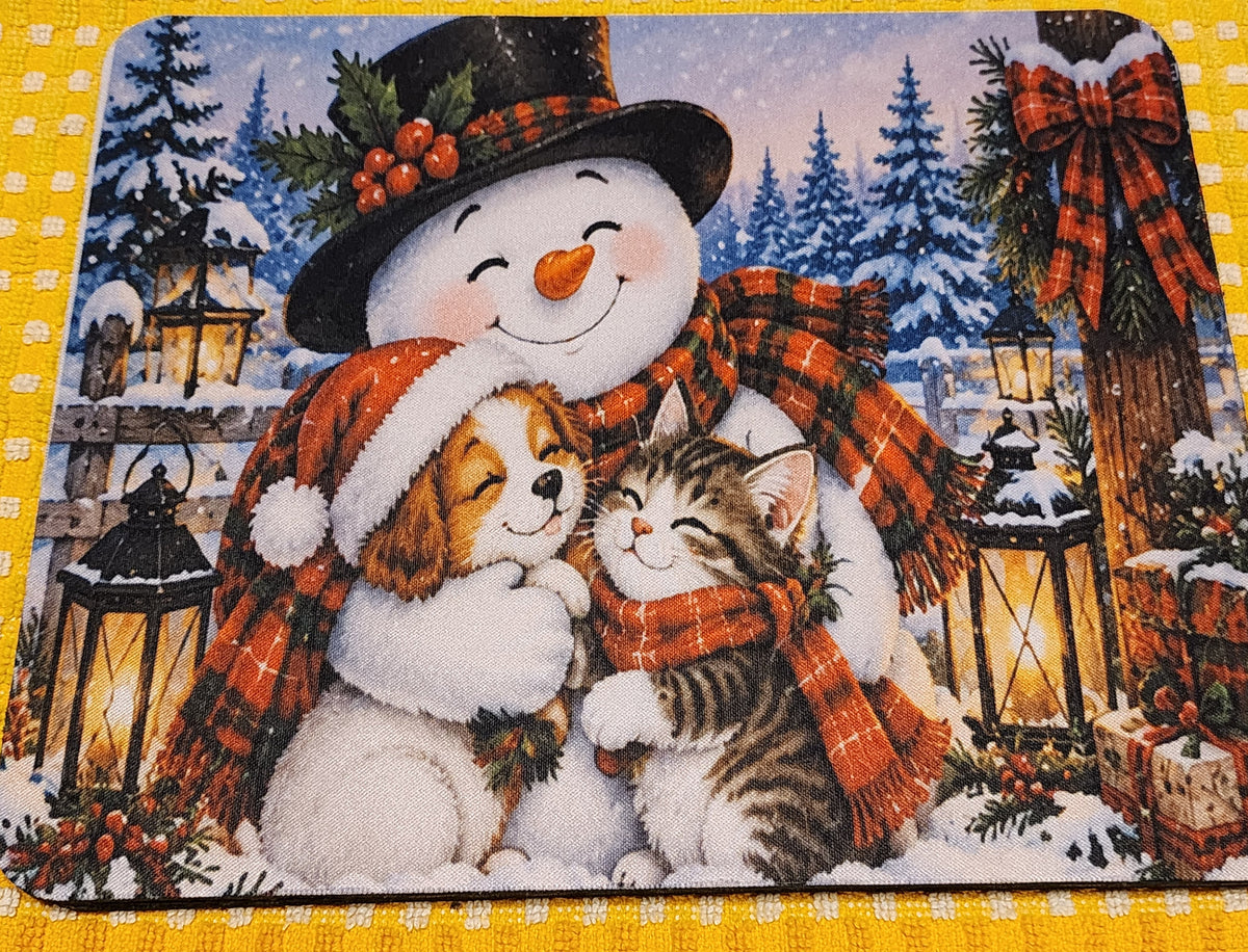 Snowmen cuddles mouse pad