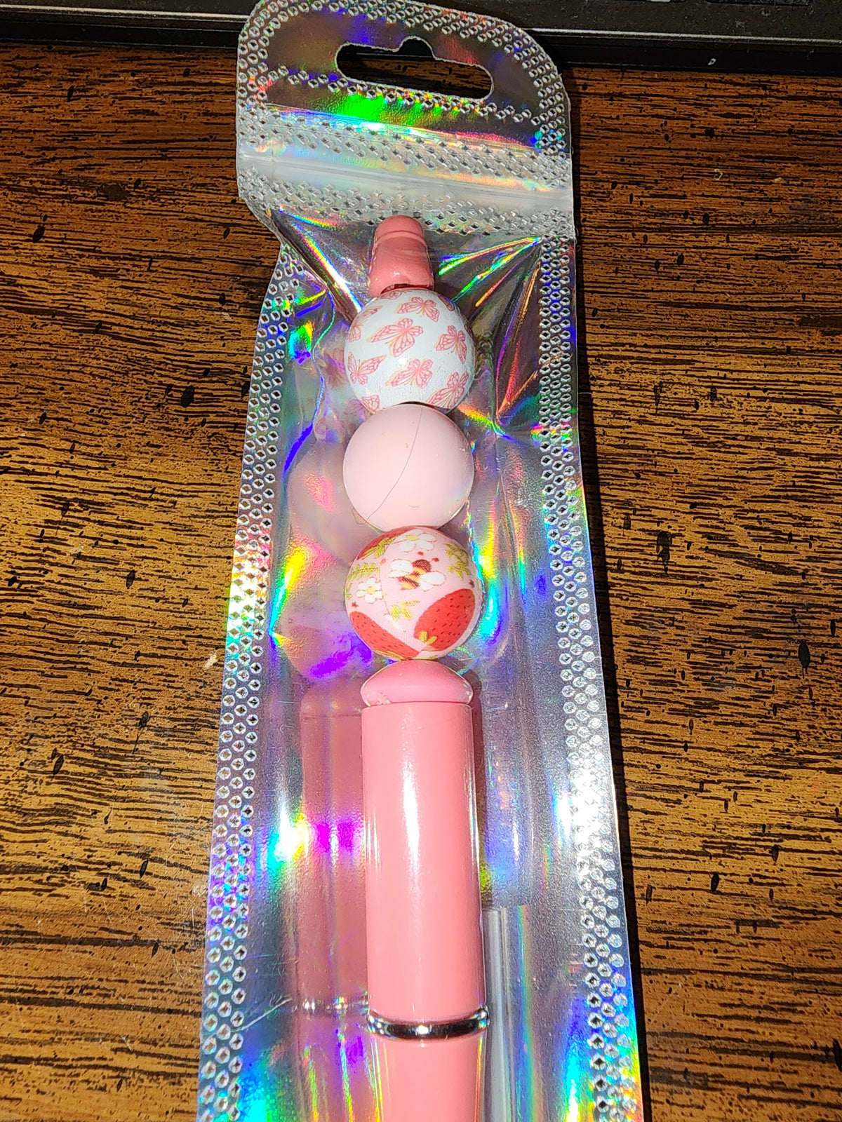 Pink strawberry 🍓 pen