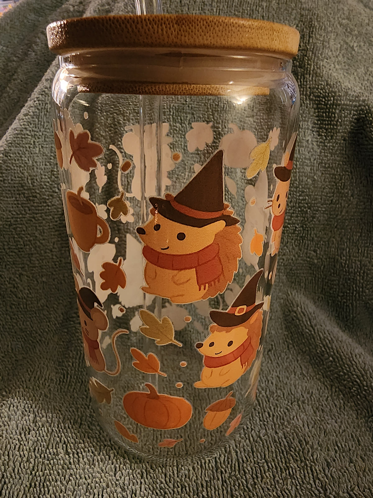 Hedgehog and mice autumn tumbler