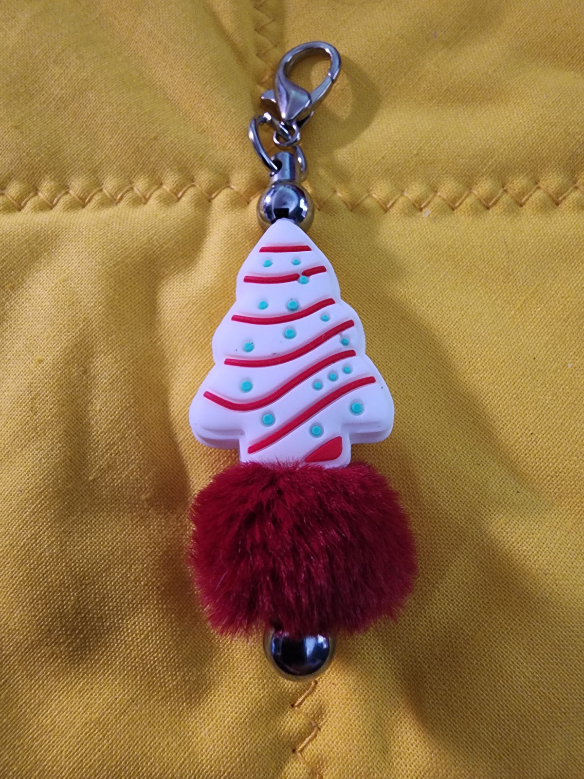 Christmas tree snack Keychain