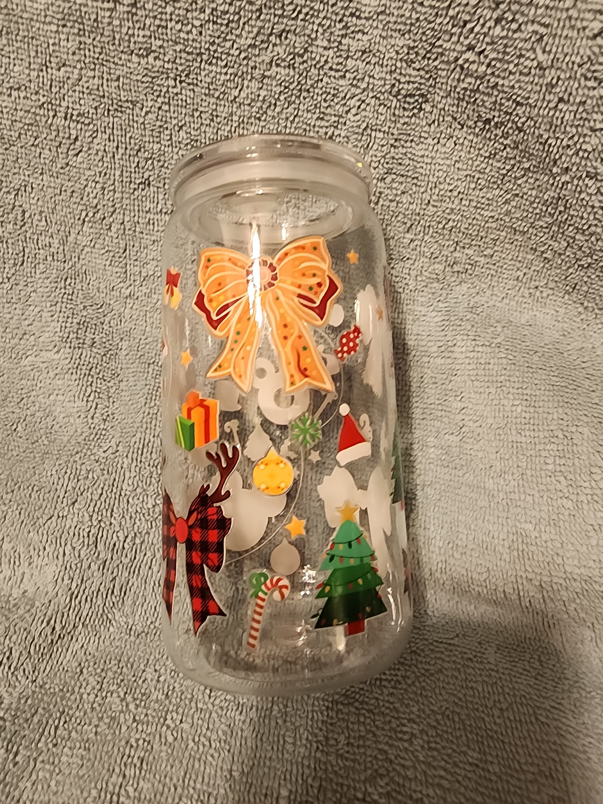 Holiday bows tumbler