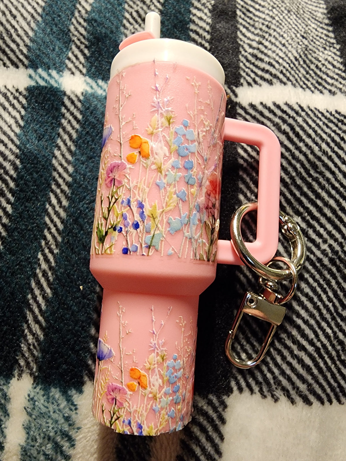 Light pink wildflowers chapstick holder