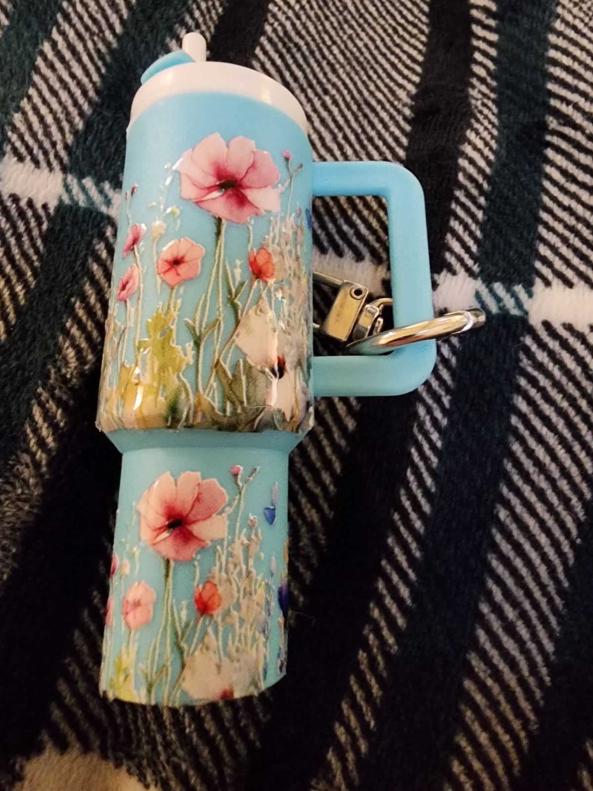Light blue wildflowers chapstick holder